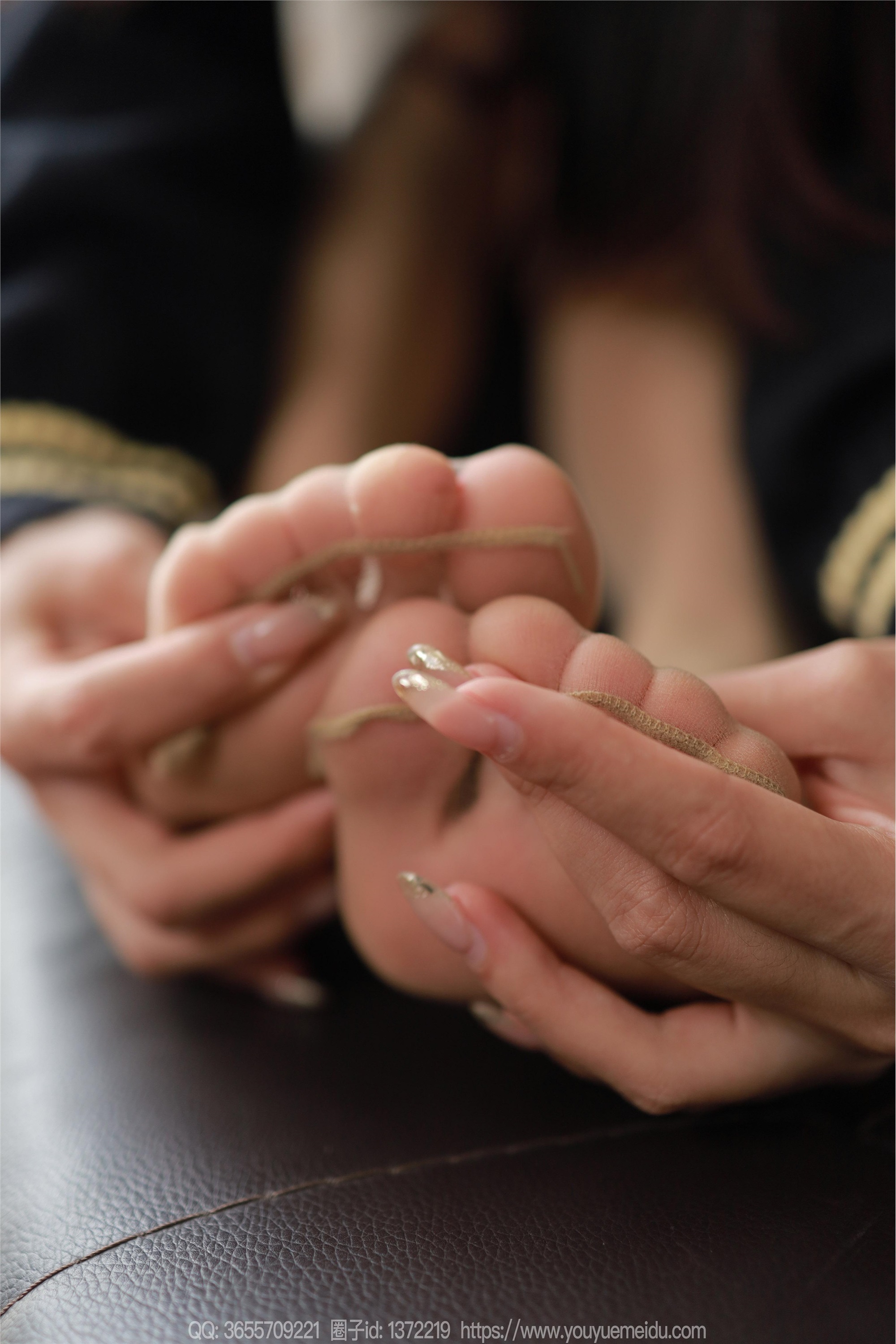 IESS异思趣向  2025.01.06 丝享家 1943 兔兔《白色靴子（下）》